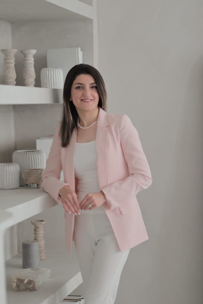 Home Dr. Pegah Hajizargarbashi, prenatal and pediatric chiropractor